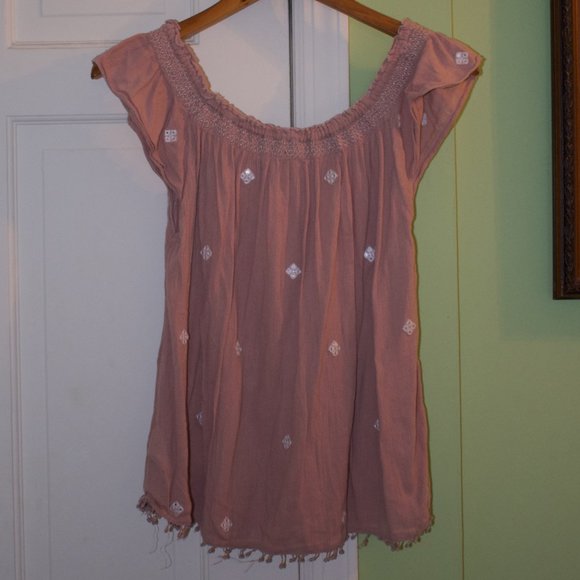 American Eagle Off the Shoulder Top in Pink - Picture 2 of 2